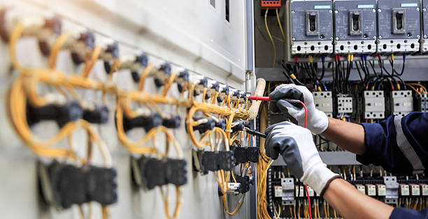 Professional Electrician technician working in Montesano, WA